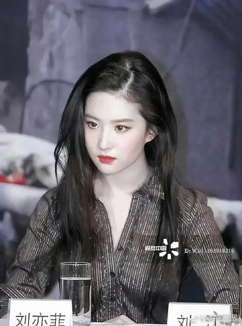 视觉中国是刘亦菲的美图库吧