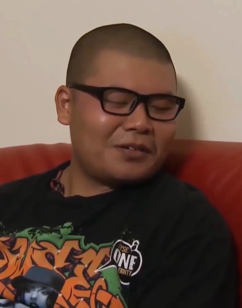 艾丽妮奥特曼pv02人物简介2及其他公开信息