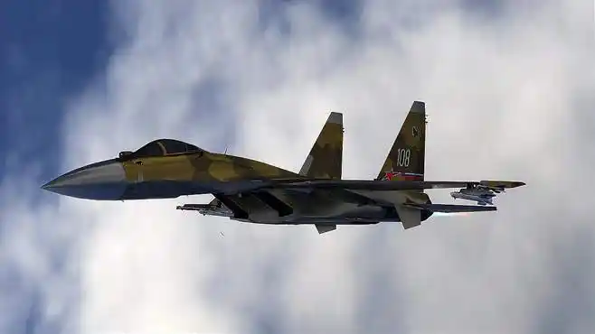 模拟"终结者"苏37战机单座双发多功能全天候超音速喷气式战斗机