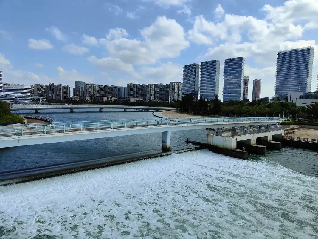 厦门五缘湾是一处清新宁静的大型旅游休闲观光类景区