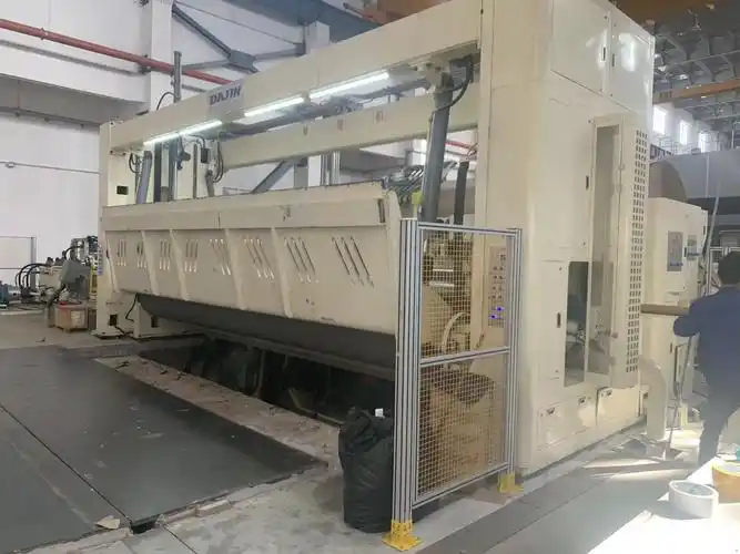 松炀资源5780mm 2500m/min 复卷机-产品中心-淄博大进造纸设备有限