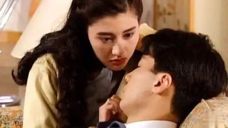 举报视频:《原振侠》李嘉欣偷偷亲吻黎明,女神害羞的样子太可爱了吧!