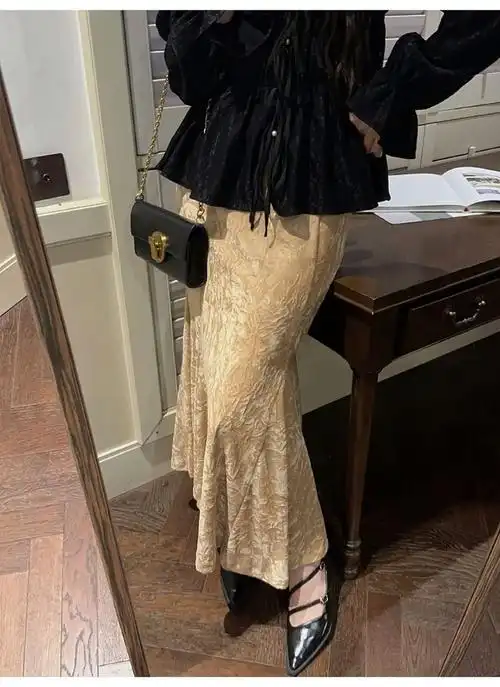 高腰丝绒半身裙女2023新款秋季a字长裙鱼尾裙今年流行潮 - 17网