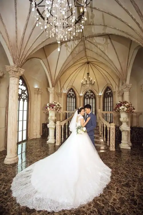 香港蜜月婚纱摄影(江门银晶店)