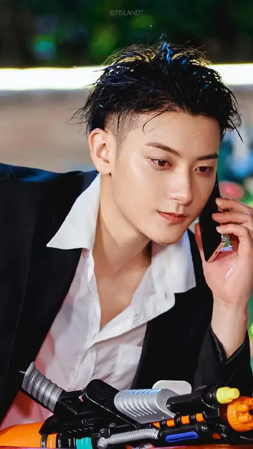 黄子韬萌探探探案727