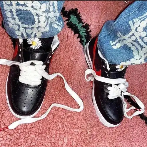 权志龙联名鞋(韩国版)上脚图