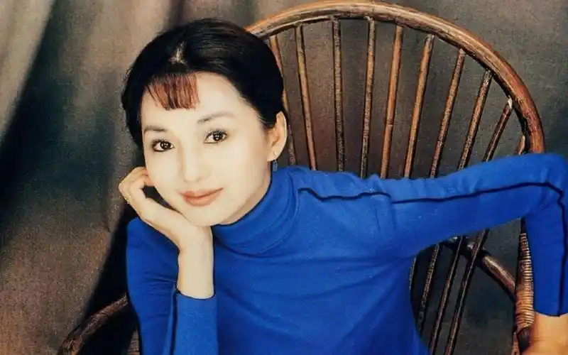 你还记得20年前的"香妃"-刘丹吗?车祸之后家庭接连遭遇噩运.