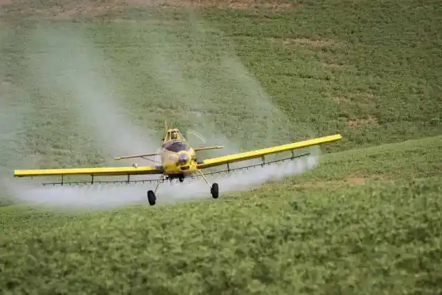农林喷洒 - 爱上飞飞机-安徽爱上飞通用航空有限公司