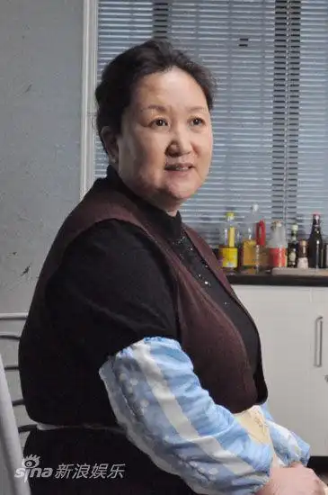 资料图片电视剧深白剧照赵玲琪饰黄母