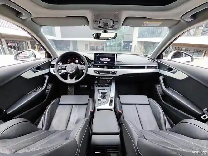 最新到店:2021年奥迪a4l豪华型,全车原版,少量做漆,成