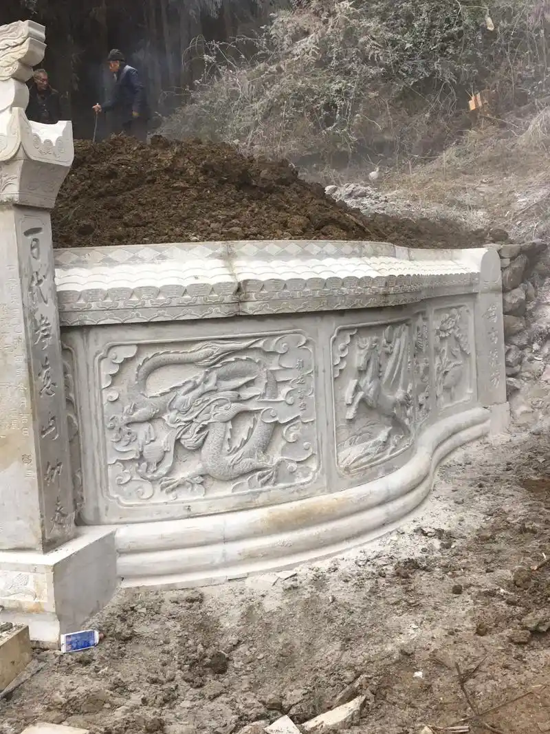 纯手工雕刻 - 贵州农村哥坟石加工 - 抖音