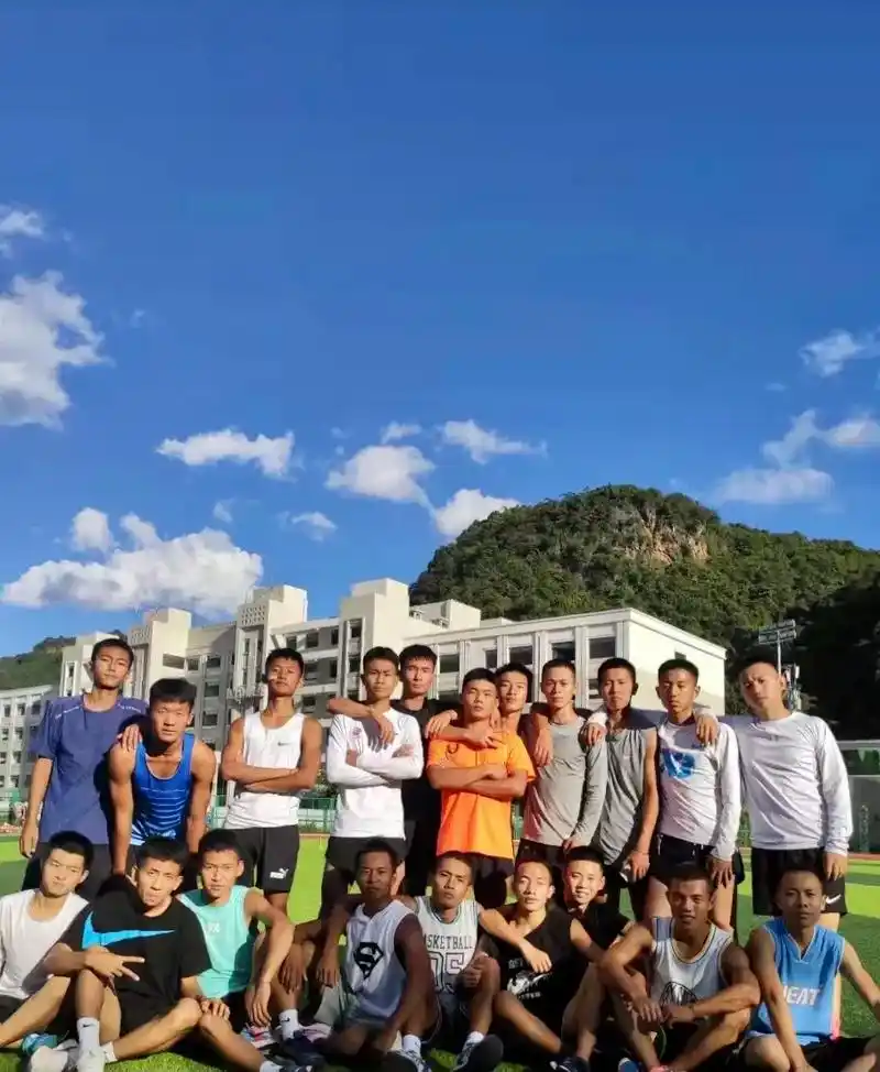 高中照片 #怎么不怀念呢 - 抖音