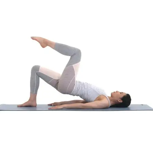 肩桥左腿提膝点地