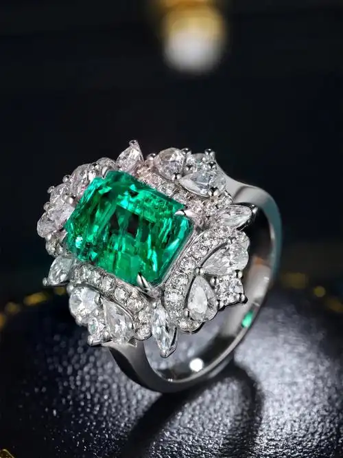 培育祖母绿戒指