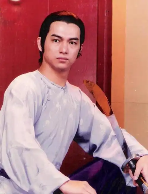 惠天赐拼命的一生为拍戏一月减肥60斤终猝死家中9日才被发现