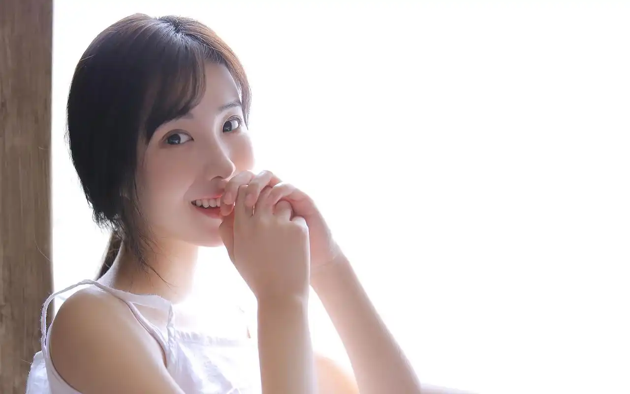 一组甜美可人的少女性感私房写真,希望大家喜欢.