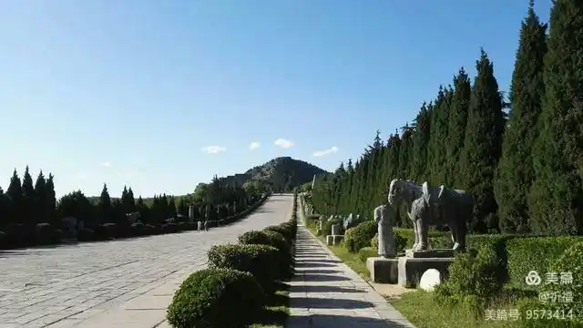 《乾陵司马神道》