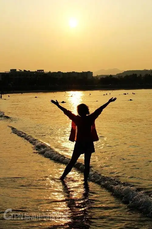 远方的向往(9)晨曦海滩丽影