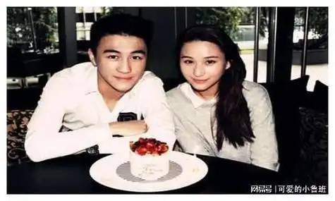 何超莲与何猷启女儿见面俩侄女一脸陌生态度冷漠姑侄聚少离多