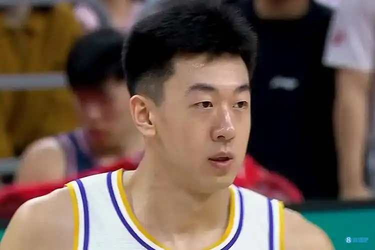 弹无虚发王少杰7中7高效拿到18分难阻球队失利