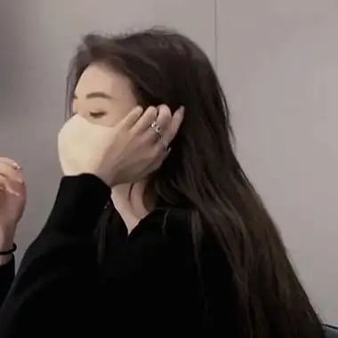 一眼就沦陷的超拽霸气高冷女生头像,却又入我眼眸