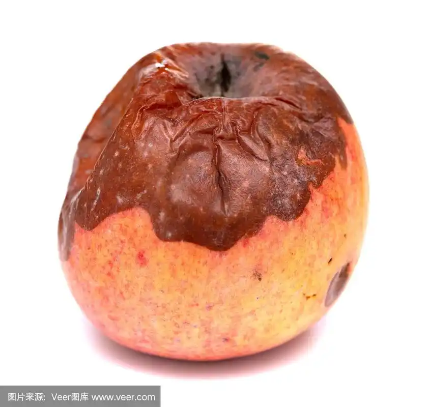 白色背景上的烂苹果