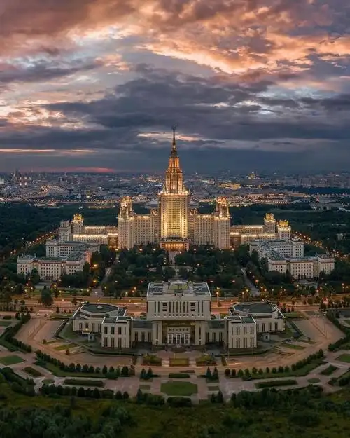 莫斯科国立米哈伊尔·瓦西里耶维奇·罗蒙诺索夫大学