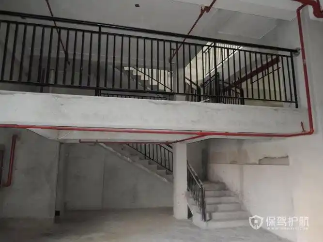 商铺二层隔断怎么做?