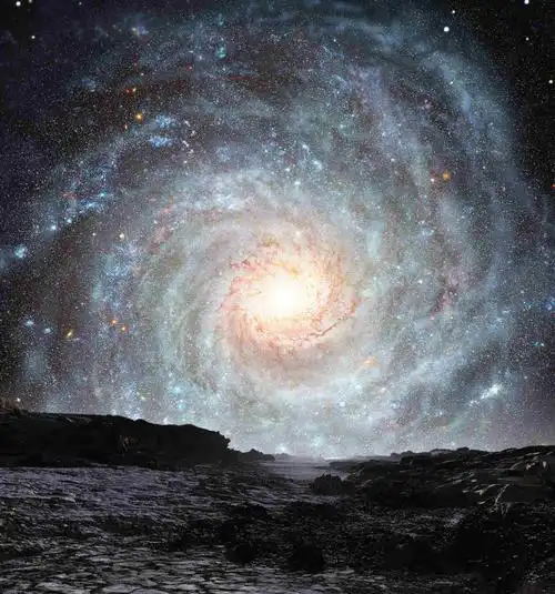 横贯夜空的银河,其实只是银河系的侧面,它的背后是什么?