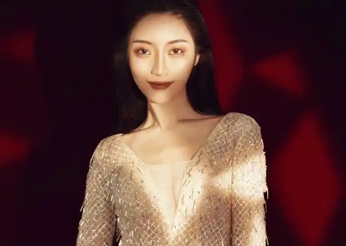 回顾我不需要男人山东未婚女孩花巨资做试管生3个中英混血娃