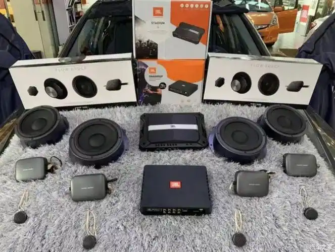 升级了哈曼卡顿汽车改装音响这才是奥迪该有的样子