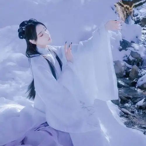 2月17日 0:17   关注  侧脸 闺蜜 意境 古风女 唯美 评论 收藏