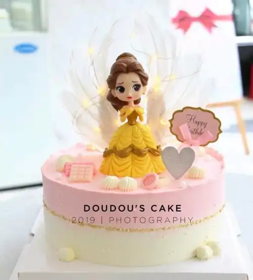 小女孩喜欢的公主蛋糕
