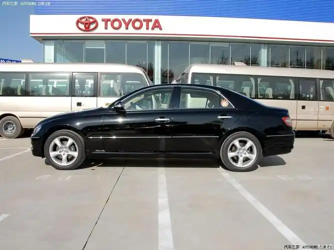 每日一款经典车:2010款丰田锐志2.5v风度菁英版