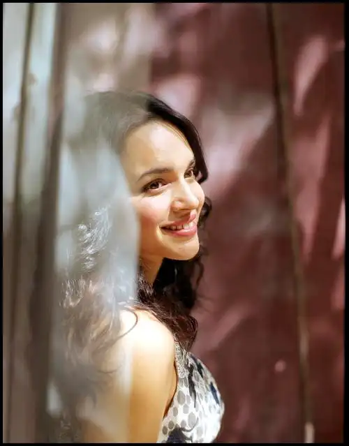 p>诺拉·琼斯(norah jones),1979年3月30日出生于美国纽约布鲁克林区