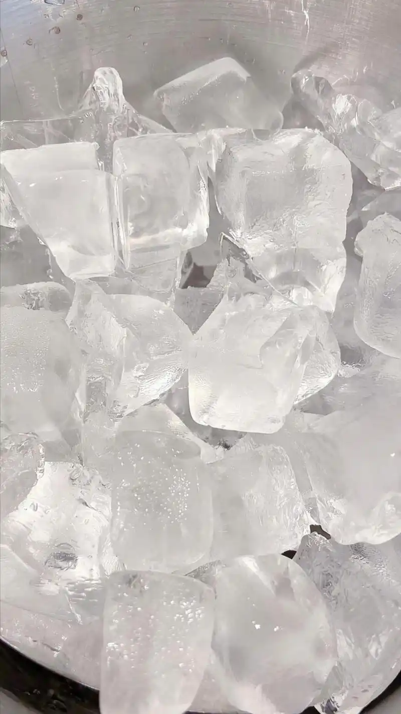 夏日冰块清凉高清手机壁纸