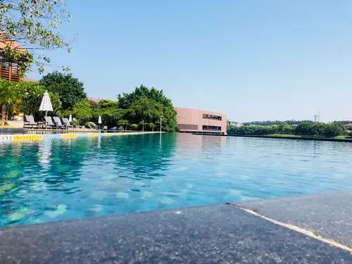 东莞松山湖凯悦酒店是凯悦酒店集团在珠三角的首家酒店,坐落于风景