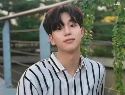 67男生的三七分发型(三七分男生发型两边怎么留好看)