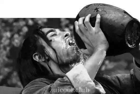 (ps:摔碗时请用力,摔不碎略微尴尬~豪饮千斤(喝酒摔碗)今年的参赛服装