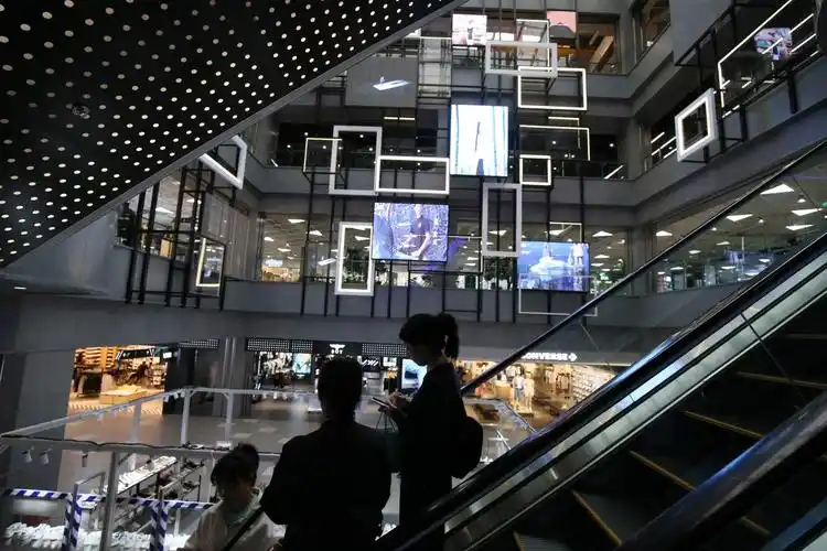 五月二十号长春新天地购物公园,五二零这天中东新天地购物公园又让