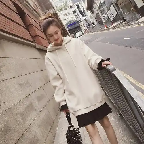 省心搭配,休闲卫衣裙,时尚又减龄