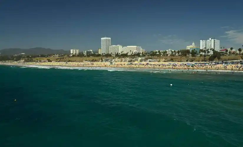圣塔莫妮卡海滩(santa monica beach)