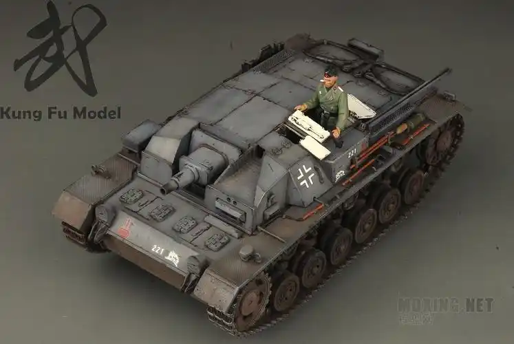 重装模型工作室出品之1/35二战德军三号突击炮b型 - 坦克及装甲车辆展