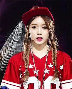 t-ara朴智妍卖萌灯光gif动图_动态图_表情包下载_soogif