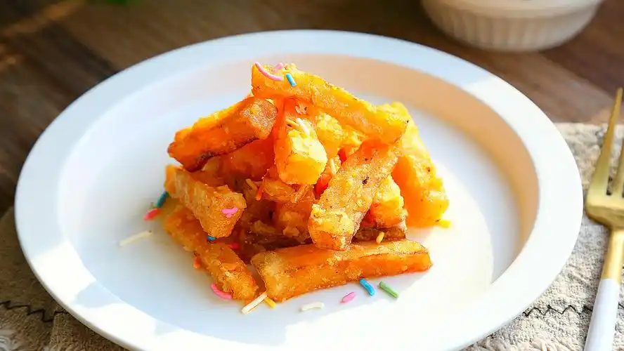 用美食温暖你好吃的咸蛋黄焗南瓜,想不到做法这么简单