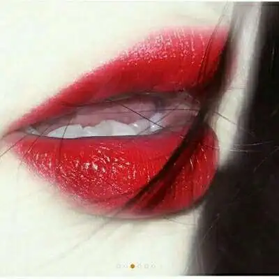 冷艳霸气红唇头像
