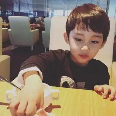 言辞:小孩子系列男头79_男生头像_我要个性网