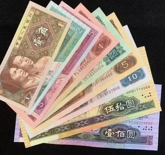 池万隆:正确认识和了解人民币的发展历程_纸币_图案_货币