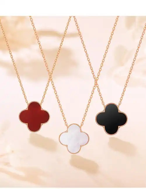 四叶草项链款式图片(四叶草项链佩戴效果图) - 杰志珠宝网