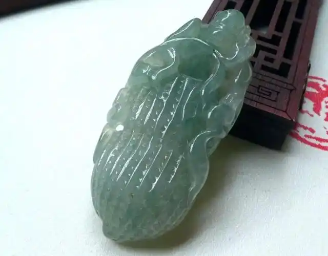 翡翠花生寓意非常丰富,是一种百搭饰品,你对它了解吗?